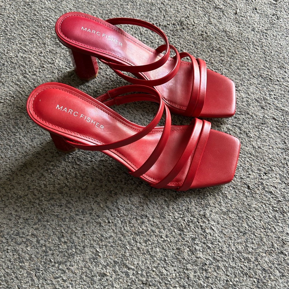 Marc Fisher Kristen Red heeled sandals NWOT🇺🇸